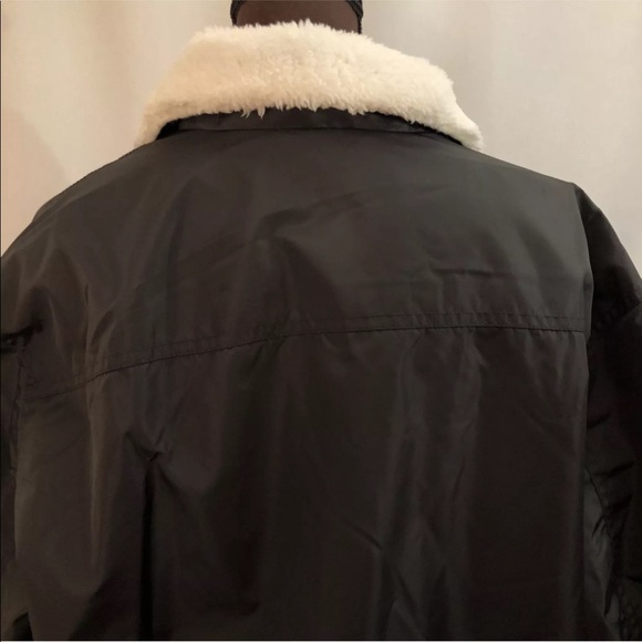 LEVI’S Men’s Sherpa Coach Trucker Jacket - Picture 8 of 8